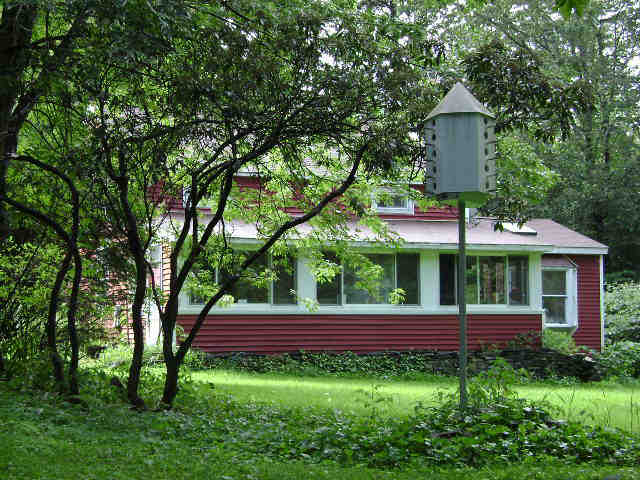 Building photograph for 94 WOODLAND RD
